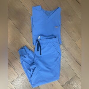 Baby blue jogger and top sz medium figs scrubs.
